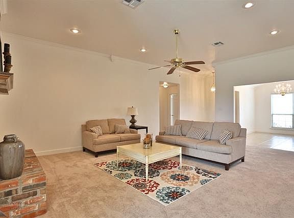 5th image of 117 Sanford Ln