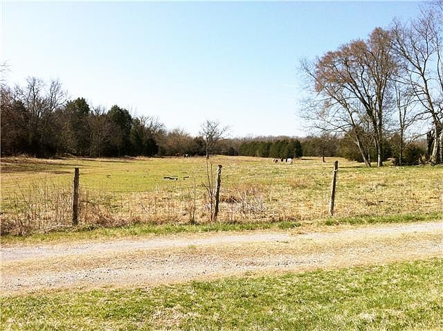 2nd image of 4728 Kedron Rd