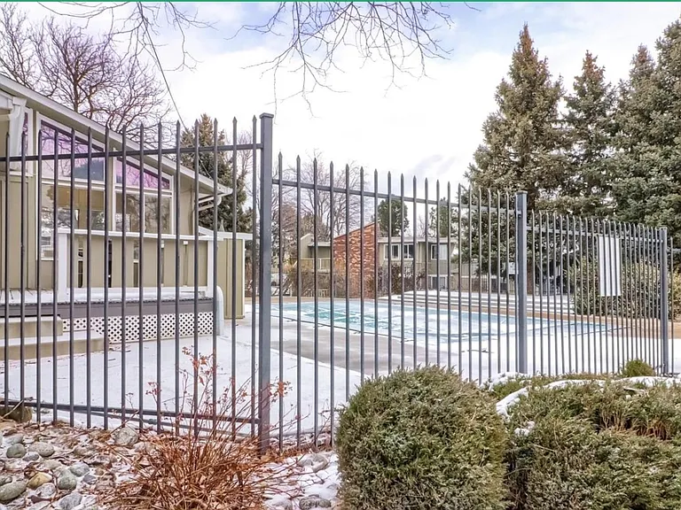 S Van Gordon Ct — Photo 32