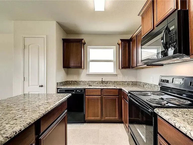 1602 Kim Loan Dr — Photo 9