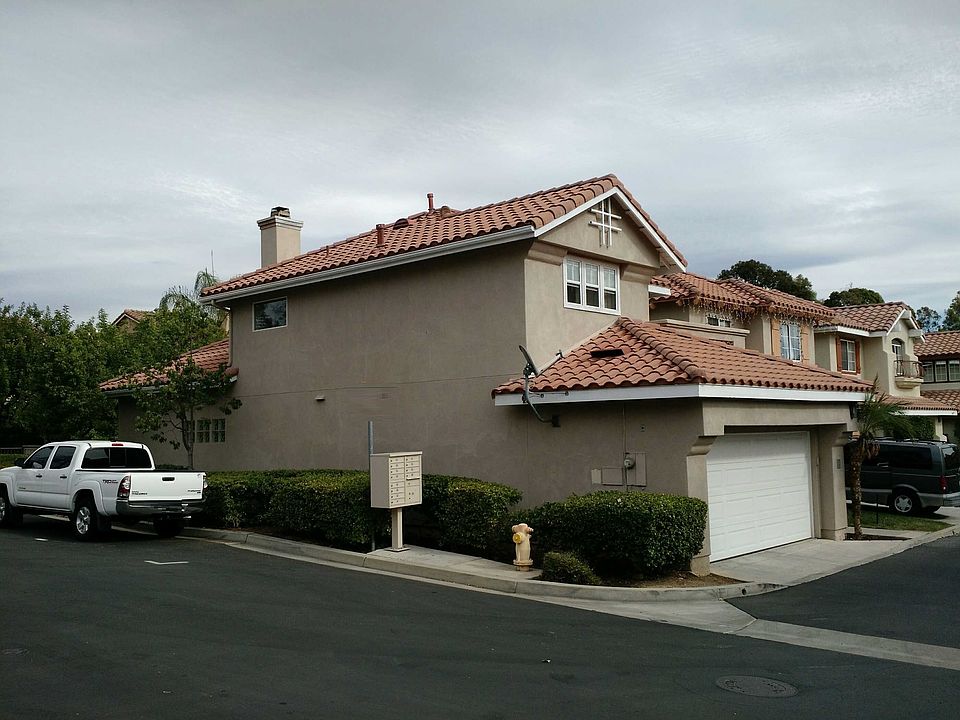 2nd image of 15 Via Caseta