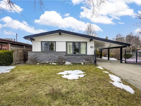 85 Ranchdale Dr, Hamilton, ON L8V 2L9