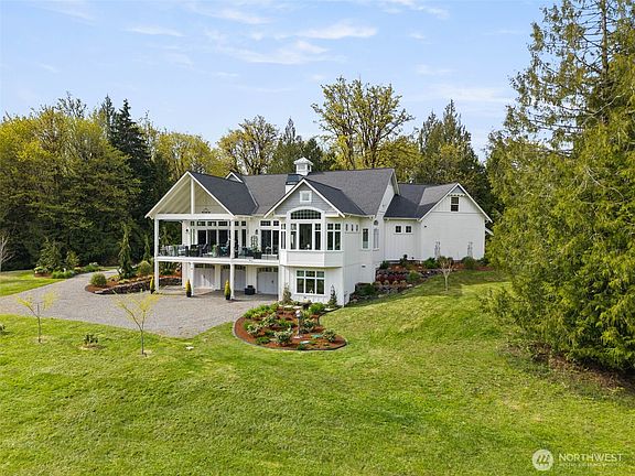 3rd image of 311 Cornwall Road NW