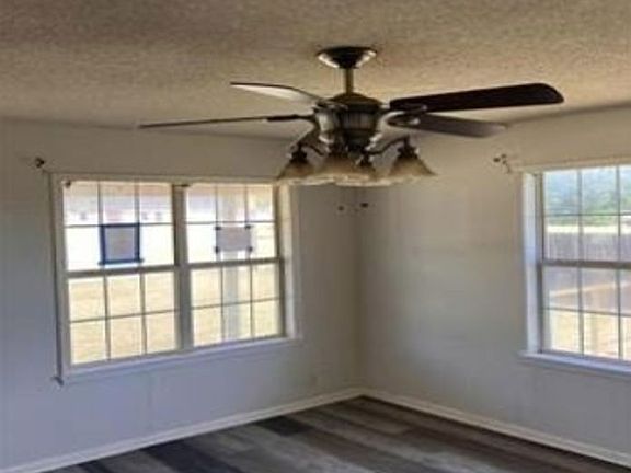 Additional Living Room