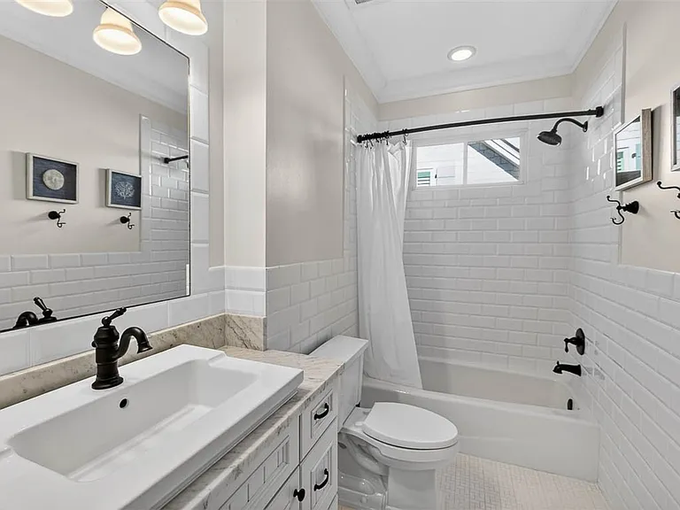 1030B Village Oaks Ln — Photo 11