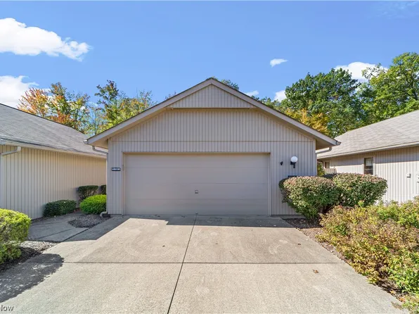 12640 Ionia Ct, Strongsville, OH 44149