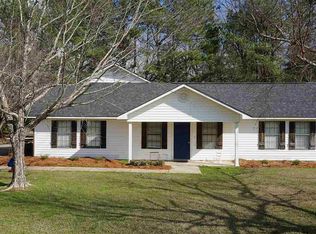 398 Chenoa Ave, Carthage, MS 39051