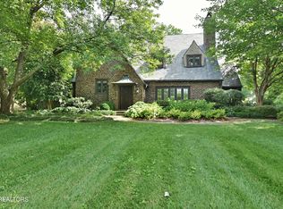2221 Cherokee Blvd, Knoxville, TN 37919
