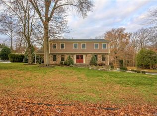 347 Svahn Dr, Valley Cottage, NY 10989