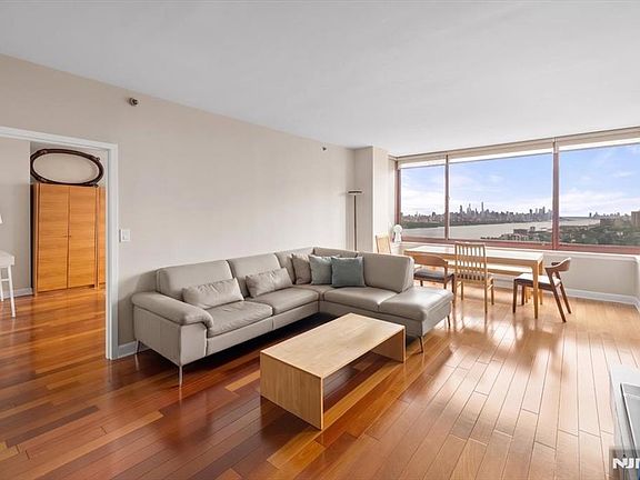 4th image of 100 Old Palisade Rd APT 3408