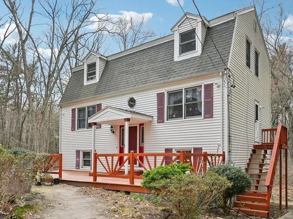 460 Shawsheen Ave, Wilmington, MA 01887