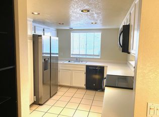 4052 Mahaila Ave UNIT E, San Diego, CA 92122