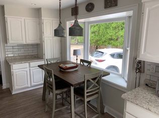 254 Big Fresh Pond Rd, Southampton, NY 11968