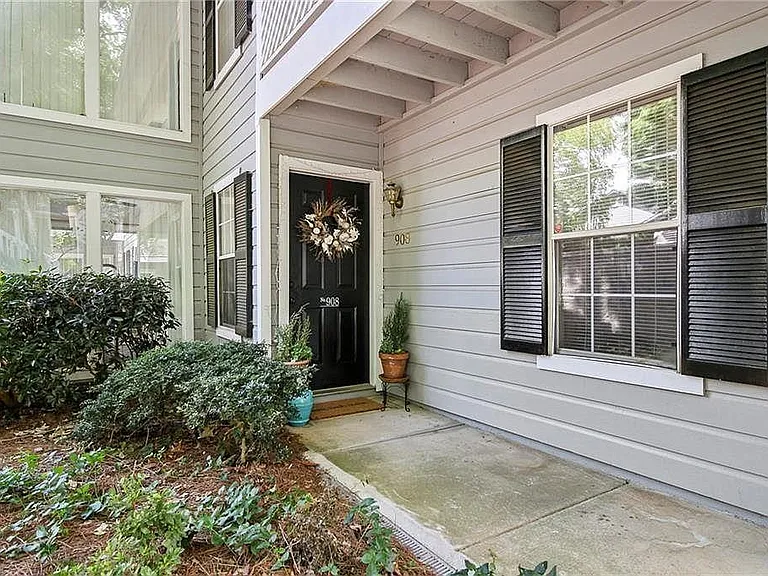 908 Natchez Trce #908 — Photo 1