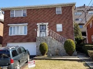214 11th St APT 1, Palisades Park, NJ 07650