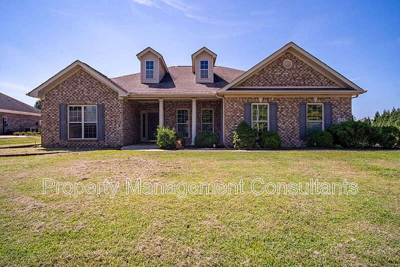 1st image of 178 Sarah Jane Dr