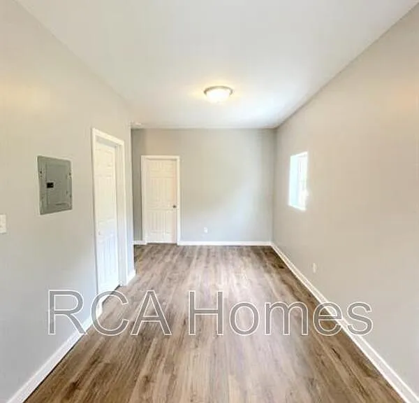 3519 Balsam Ave #8 — Photo 4