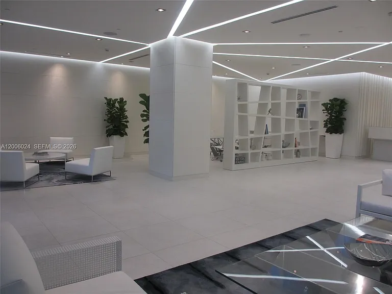 4250 Biscayne Blvd #610 — Photo 14