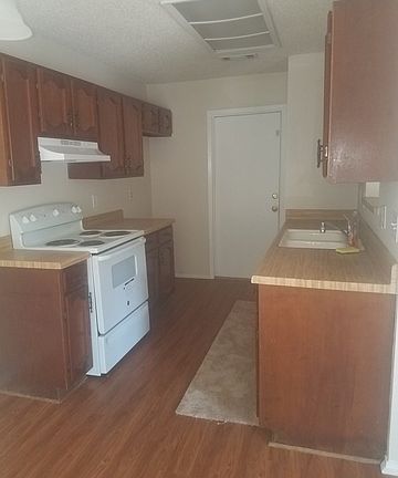 4th image of 3718 Pipers Field St