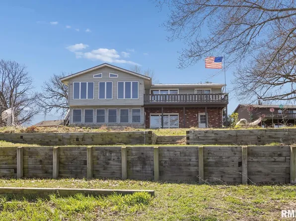 35 Shady Ln, Avon, IL 61415