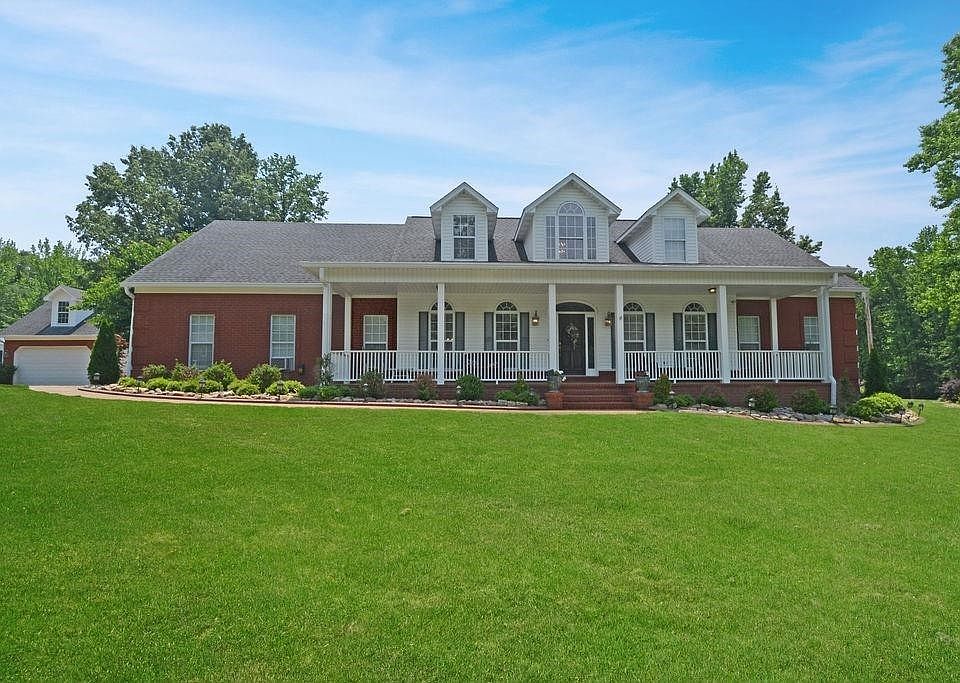 1st image of 149 Dogwood Dr