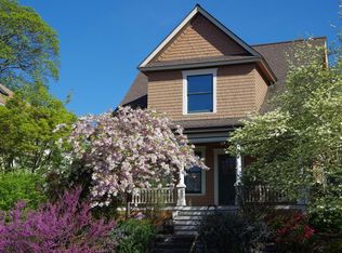 1927 NE Multnomah St, Portland, OR 97232