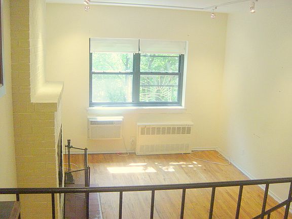 4th image of 321 E 92nd St APT 3D
