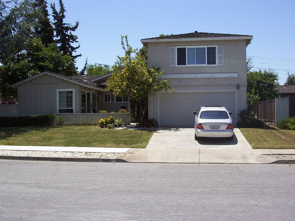 1st image of 19851 Baywood Dr