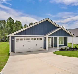 31 Lakeside Dr, Taylors, SC, 29687