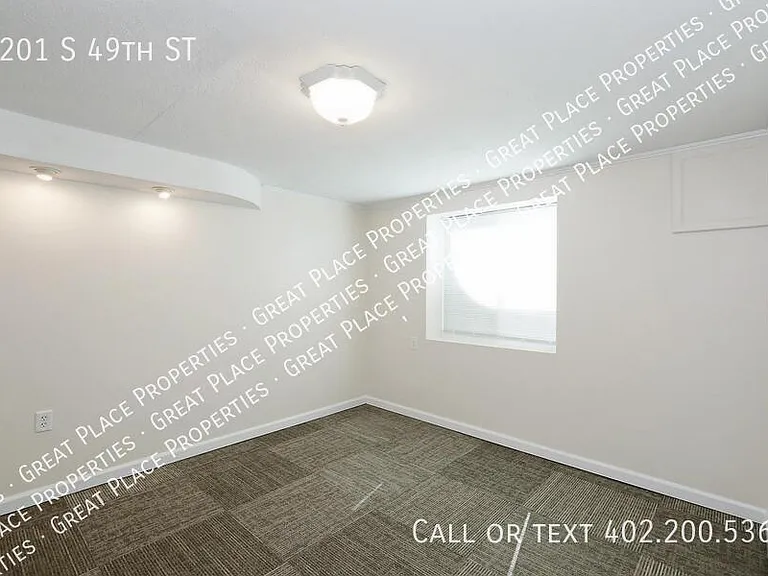 1201 S 49th St — Photo 35