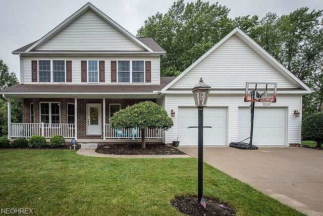 1st image of 262 Schoenbrunn Dr NE