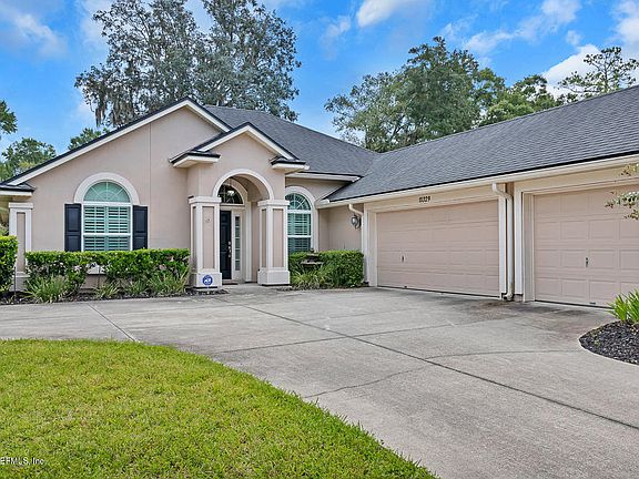 2nd image of 11329 Emilys Crossing Ct