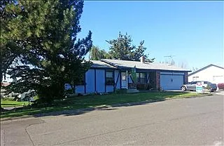 618 Westwind Dr photo 1