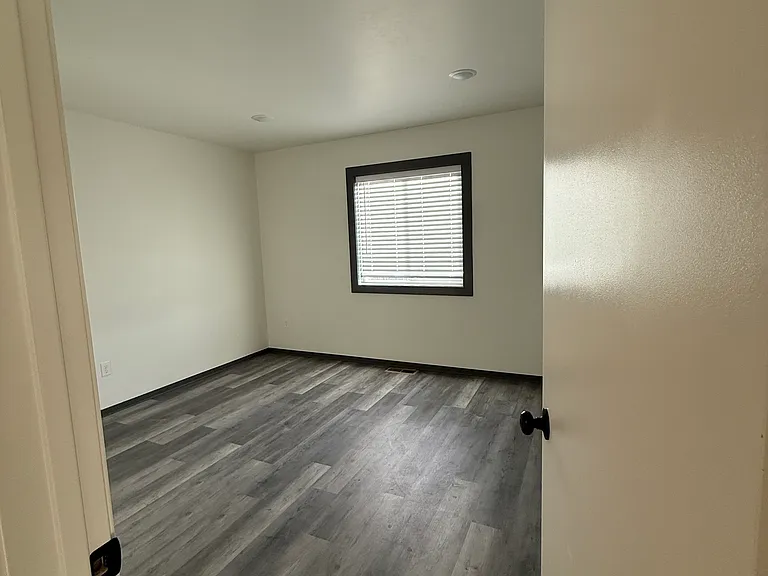 607 Pleasant Ave #1 — Photo 7