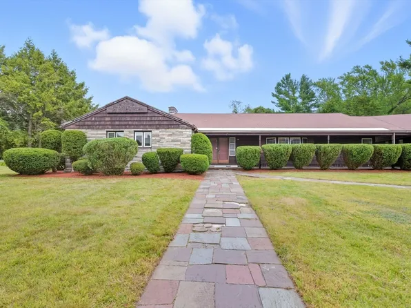 22 Kirkland Dr, Andover, MA 01810