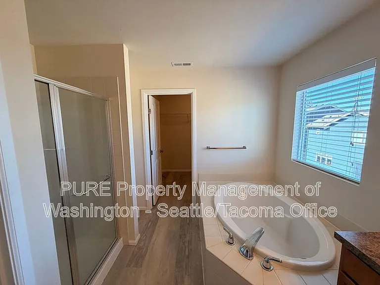 18224 72nd Ave E — Photo 13