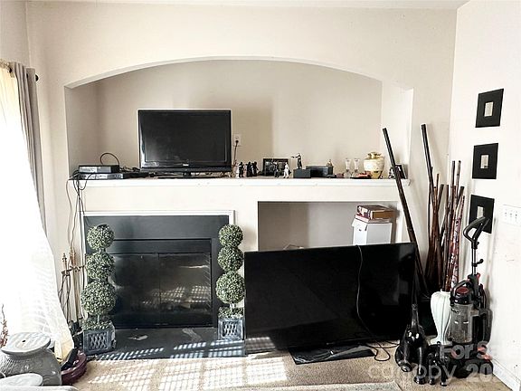 5th image of 2750 Avalon Loop Rd