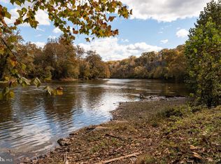 326 Thunderbird Rd, Bentonville, VA 22610