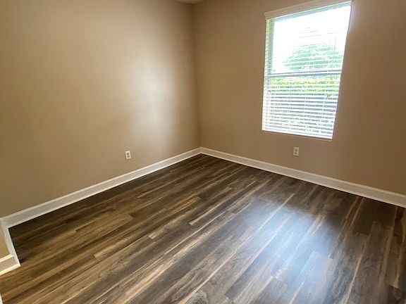 5th image of 51 Marella Ct