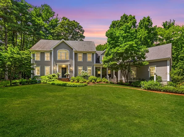 28 Broken Tree Rd, Medway, MA 02053