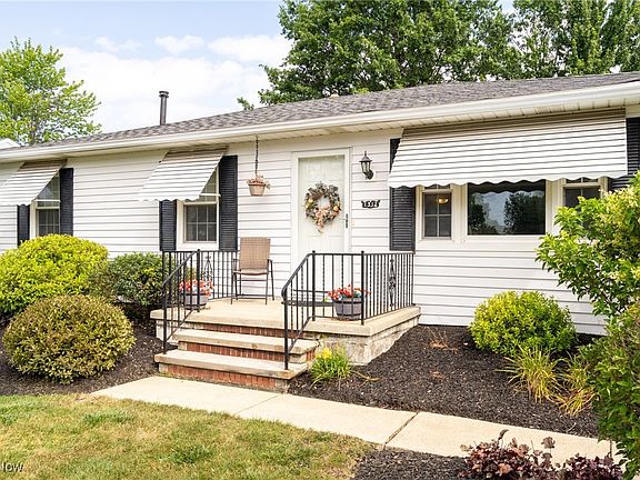 3rd image of 1312 W 35th St