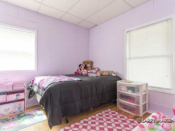 5th image of 3216 30th St SW