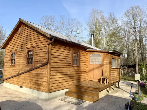 3162 Northcutts Cove Rd, Beershba Spgs, TN 37305