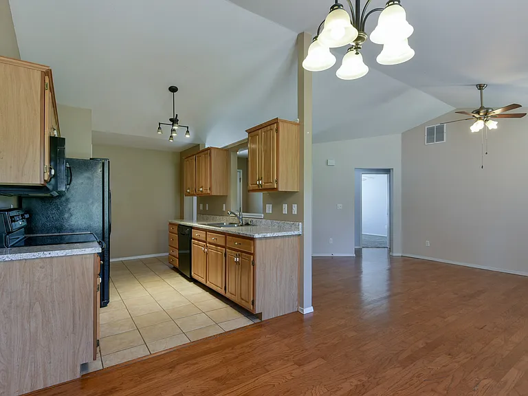 190 Horizon Dr — Photo 8