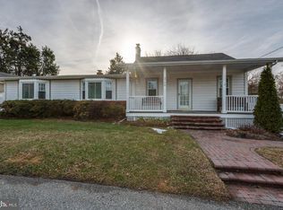 3708 2nd Ave, Edgewater, MD 21037