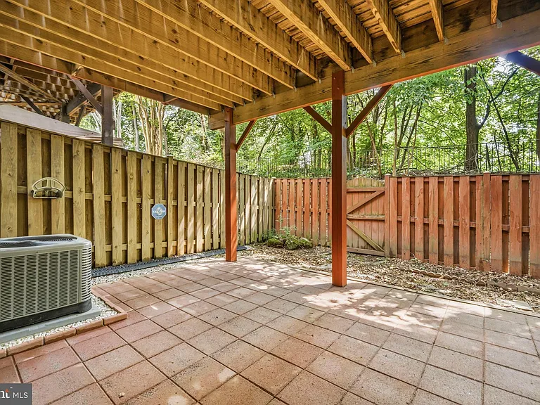 13967 Gill Brook Ln — Photo 36
