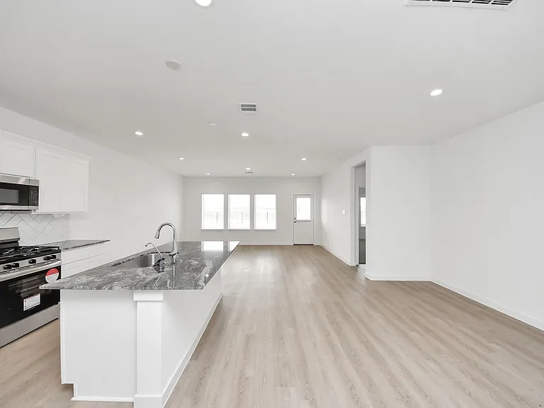8550 Tropical Breeze Way — Photo 14