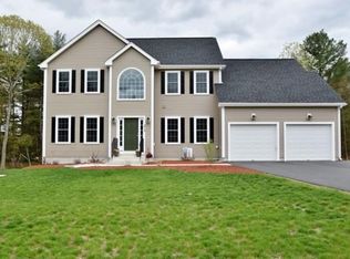 210 Roosevelt Dr, Northbridge, MA 01534