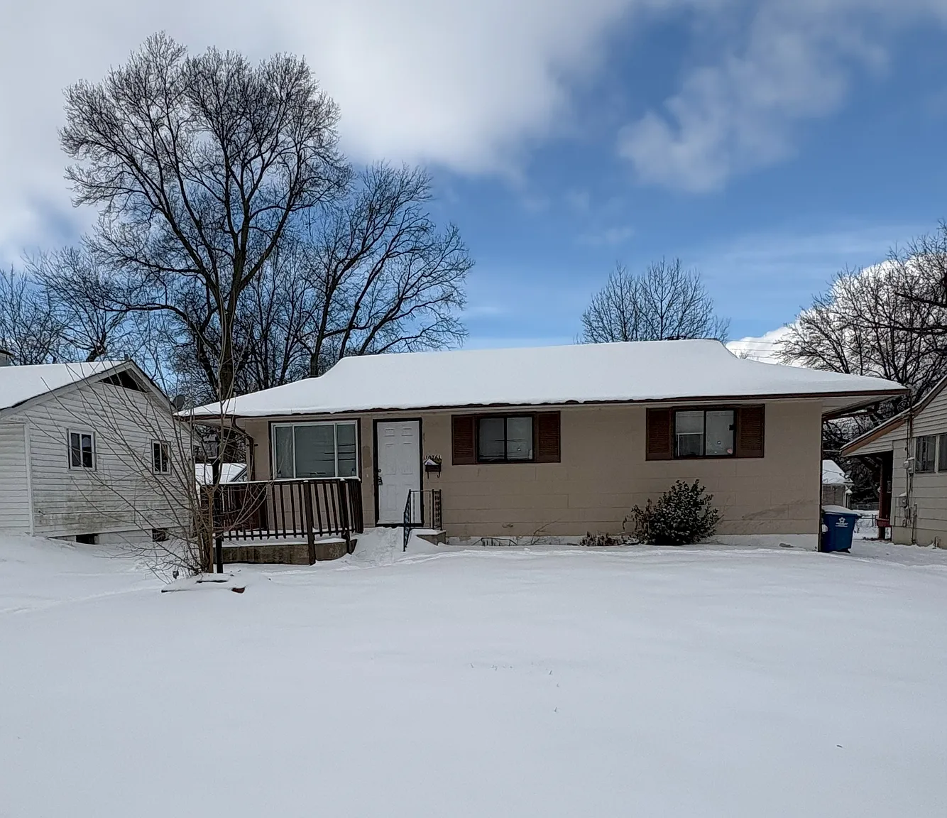 10761 Spring Garden Dr photo 1
