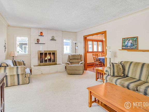 3rd image of 2438 Boulevard Dr SW